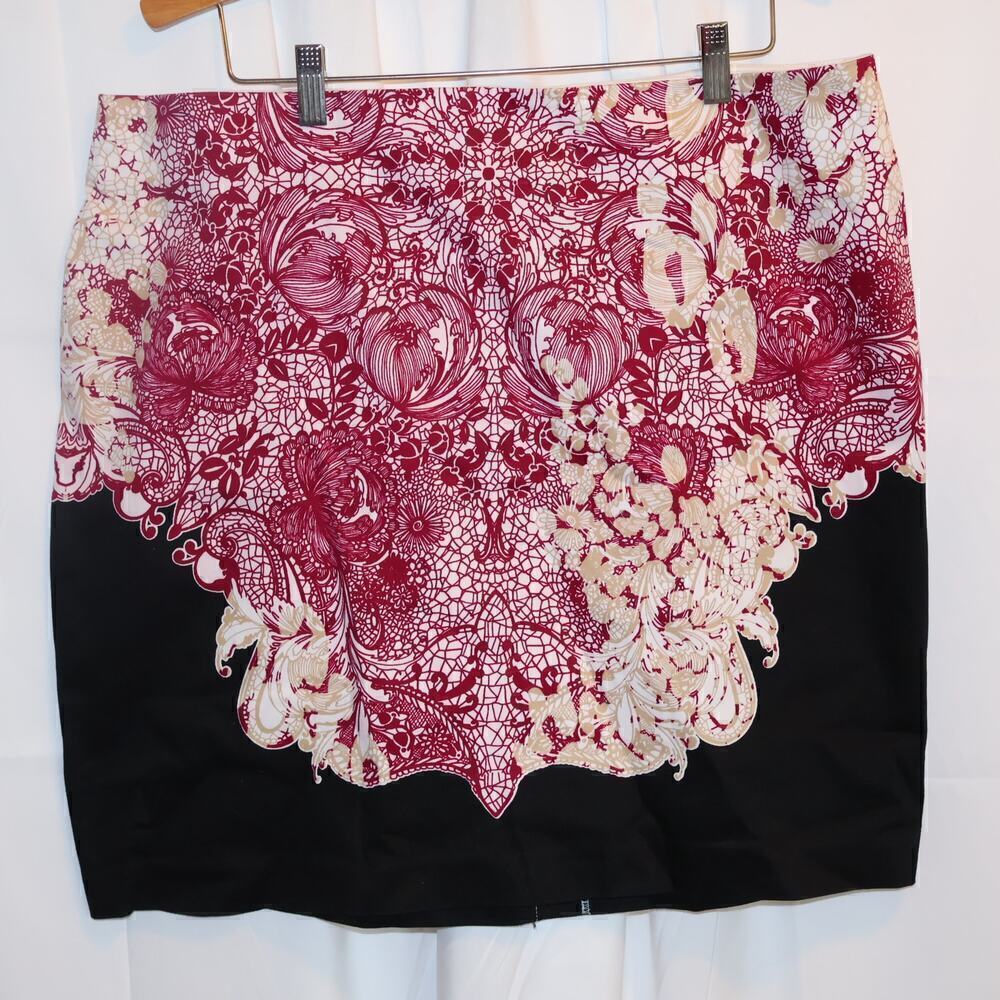 New York & Company Size 18 Stretch Skirt Womens Feminine Floral Black